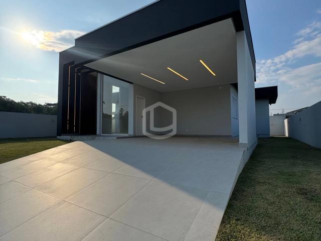 Casa / Sobrado para Venda em Içara/SC Segunda Linha 3 Quartos