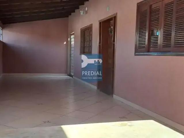 Casa / Sobrado para Venda em Ibaté/SP Centro 4 Quartos