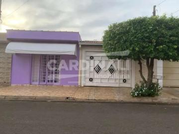Casa / Sobrado para Venda em Ibaté/SP Conjunto Habitacional Comendador Nello Morganti 3 Quartos