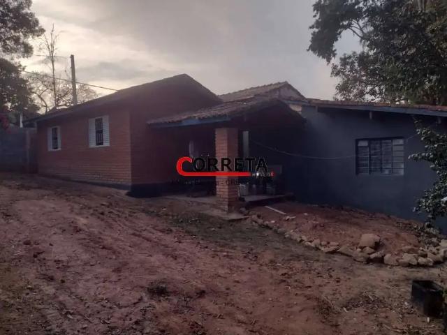 Casa / Sobrado para Venda em Ibiúna/SP Cocais 4 Quartos