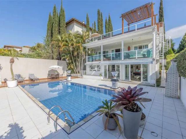 Casa / Sobrado para Venda em Ibiúna/SP Curral 3 Quartos