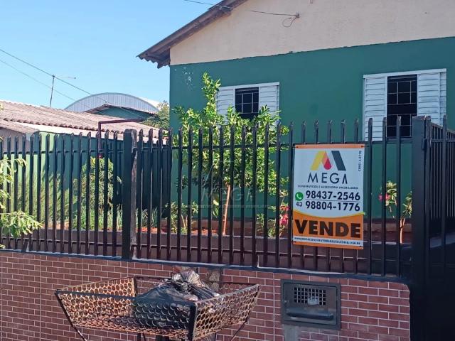 Casa / Sobrado para Venda em Ibiporã/PR Conjunto Residencial Lourenco Bacarin 3 Quartos