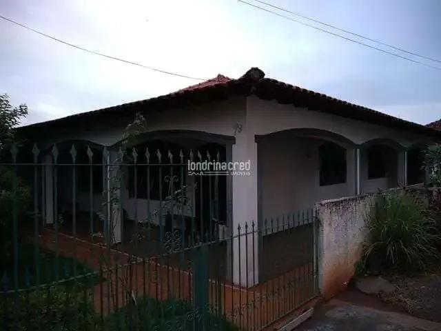 Casa / Sobrado para Venda em Ibiporã/PR Centro 5 Quartos