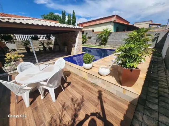 Casa / Sobrado para Venda em Ibirité/MG Lago Azul 3ª Seção 4 Quartos