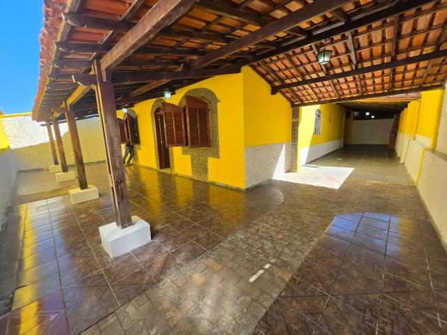 Casa / Sobrado para Venda em Ibirité/MG Lago Azul 3ª Seção 3 Quartos