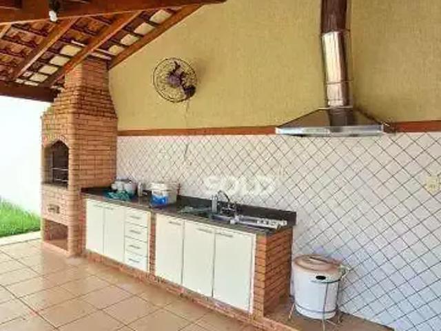 Casa / Sobrado para Venda em Igarapava/SP Centro 5 Quartos
