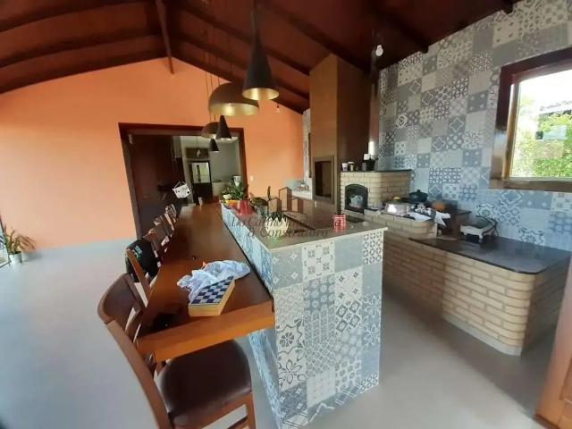 Casa / Sobrado para Venda em Igarapé/MG Condomínio Serra Verde 4 Quartos