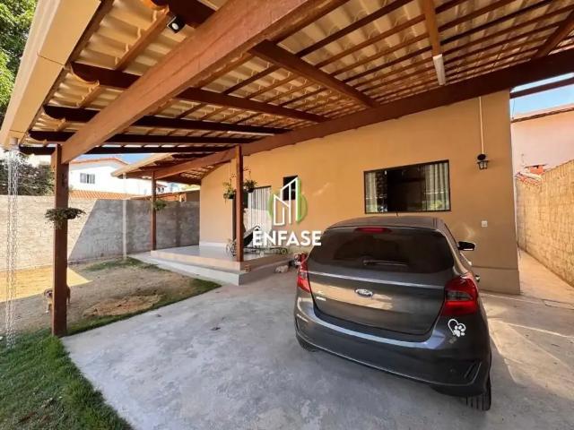 Casa / Sobrado para Venda em Igarapé/MG Canarinho 3 Quartos