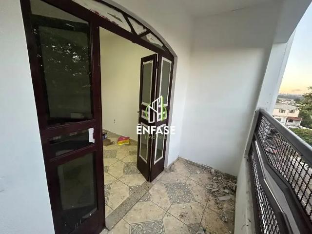 Casa / Sobrado para Venda em Igarapé/MG Imperial 5 Quartos