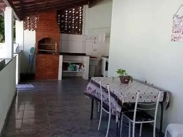 Casa / Sobrado para Venda em Iguaba Grande/RJ Centro 4 Quartos
