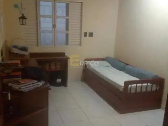 Casa / Sobrado para Venda em Ilha Solteira/SP Zona Sul 6 Quartos