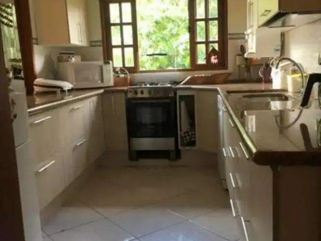 Casa / Sobrado para Venda em Ilhabela/SP Barra Velha 3 Quartos