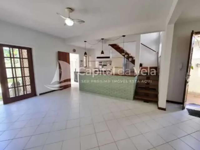 Casa / Sobrado para Venda em Ilhabela/SP Itaquanduba 3 Quartos