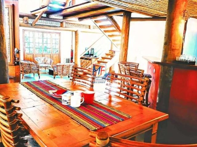 Casa / Sobrado para Venda em Ilhabela/SP Perequê 3 Quartos