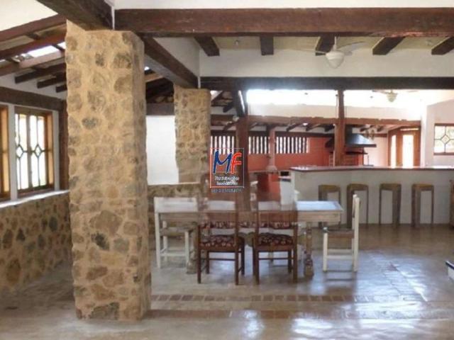 Casa / Sobrado para Venda em Ilhabela/SP Perequê 4 Quartos