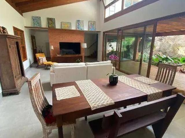Casa / Sobrado para Venda em Ilhabela/SP Siriuba 4 Quartos