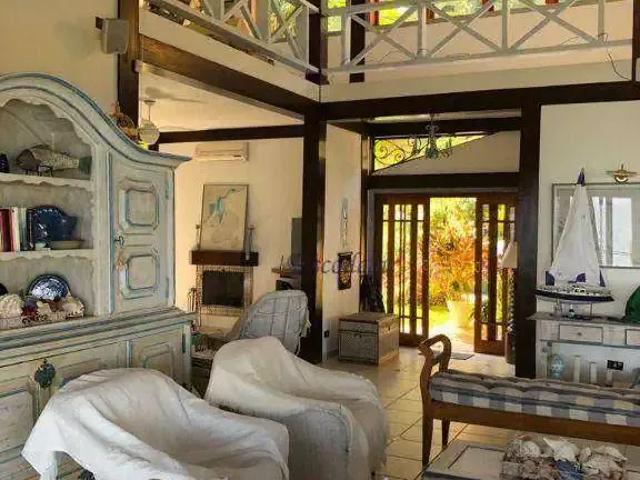 Casa / Sobrado para Venda em Ilhabela/SP Siriuba 9 Quartos