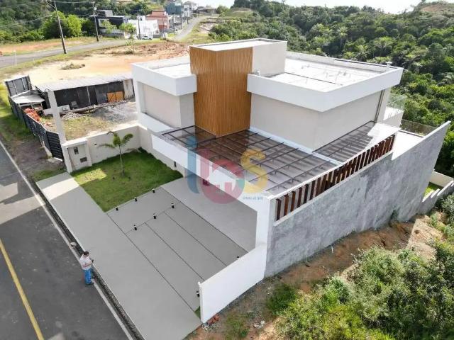 Casa / Sobrado para Venda em Ilhéus/BA Nossa Senhora da Vitória 4 Quartos