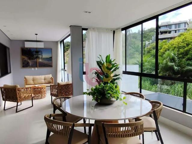 Casa / Sobrado para Venda em Ilhéus/BA Nossa Senhora da Vitória 4 Quartos