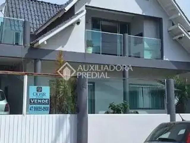Casa / Sobrado para Venda em Imaruí/SC Centro 4 Quartos