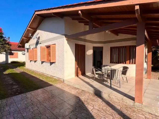 Casa / Sobrado para Venda em Imbé/RS Centro 2 Quartos