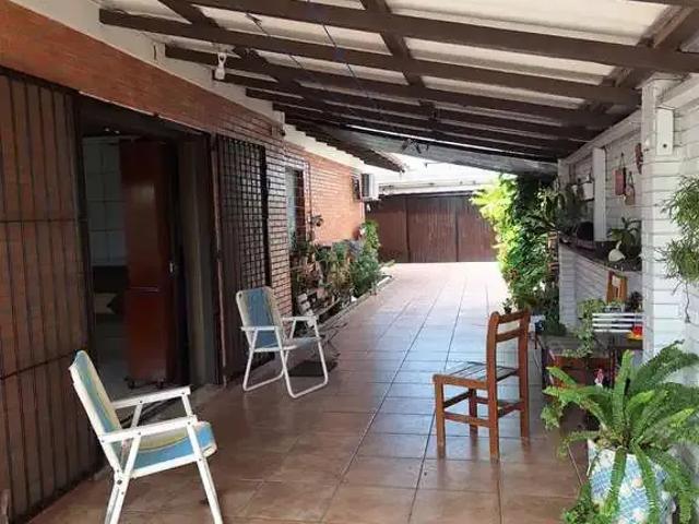 Casa / Sobrado para Venda em Imbé/RS Centro 3 Quartos