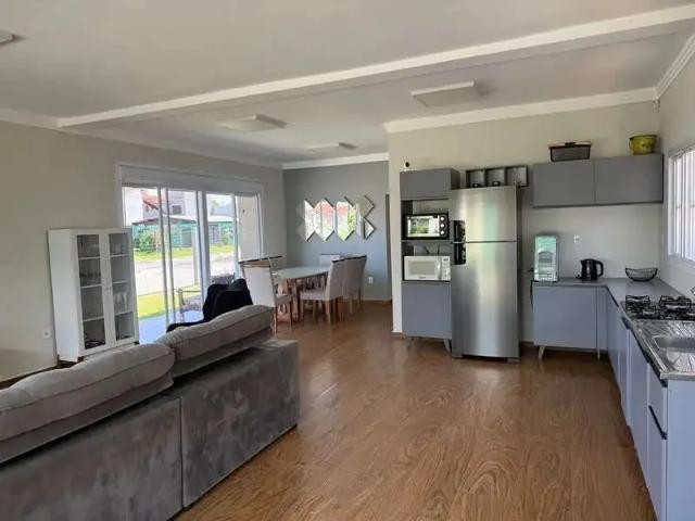 Casa / Sobrado para Venda em Imbé/RS Centro 3 Quartos