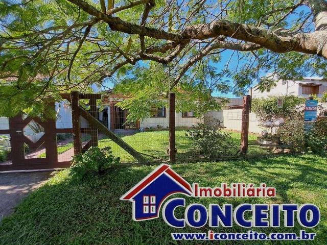 Casa / Sobrado para Venda em Imbé/RS Centro 3 Quartos