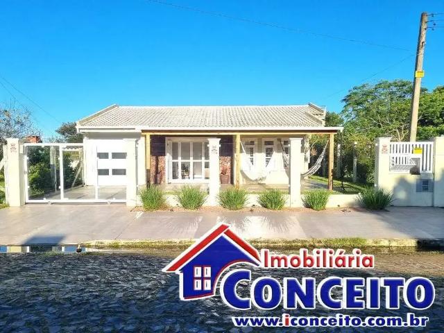 Casa / Sobrado para Venda em Imbé/RS Centro 3 Quartos