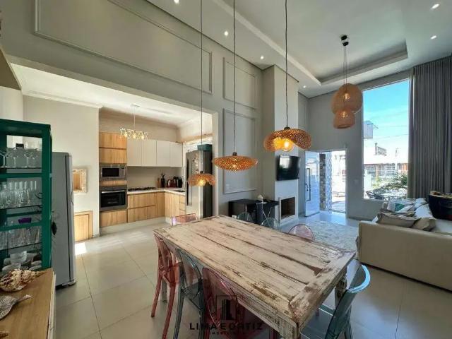 Casa / Sobrado para Venda em Imbé/RS Centro 3 Quartos