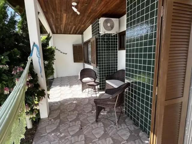 Casa / Sobrado para Venda em Imbé/RS Centro 3 Quartos