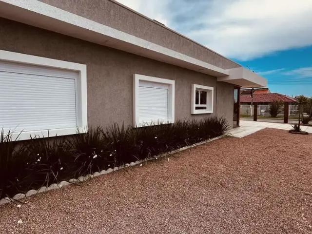 Casa / Sobrado para Venda em Imbé/RS Centro 3 Quartos