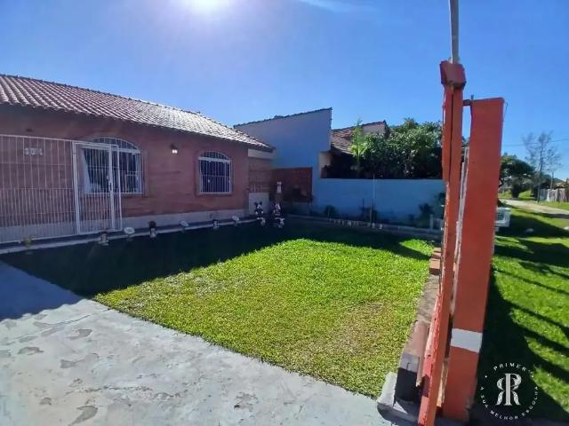 Casa / Sobrado para Venda em Imbé/RS Centro 3 Quartos