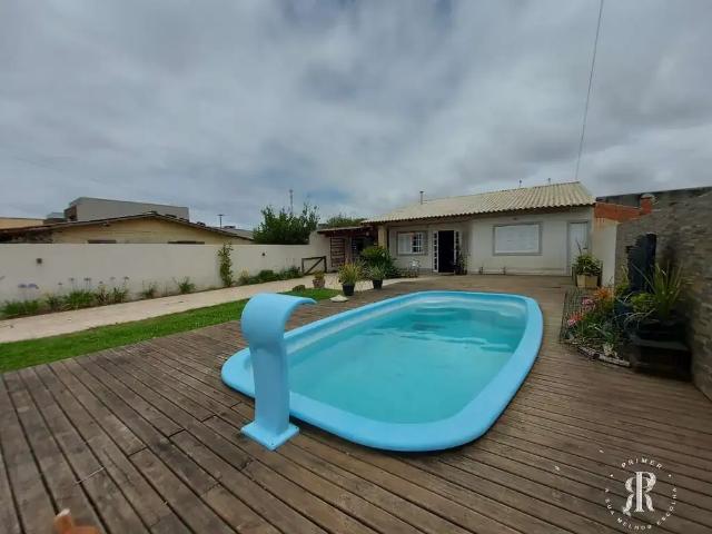 Casa / Sobrado para Venda em Imbé/RS Centro 3 Quartos