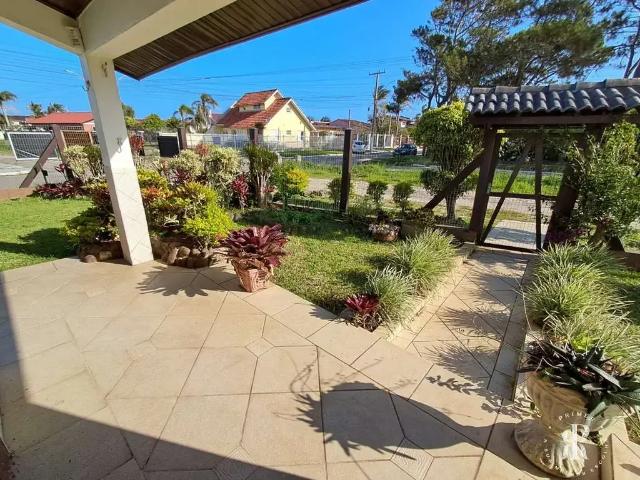 Casa / Sobrado para Venda em Imbé/RS Centro 3 Quartos