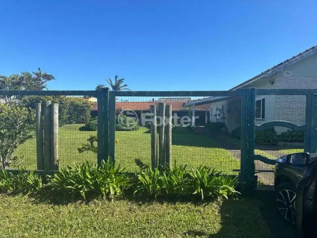 Casa / Sobrado para Venda em Imbé/RS Centro 4 Quartos