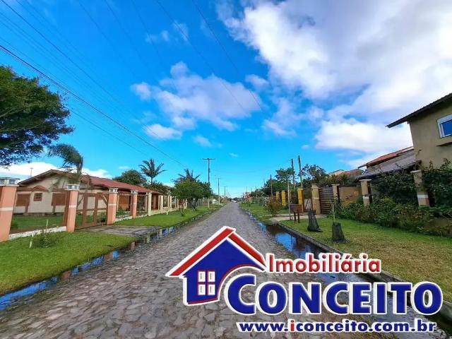Casa / Sobrado para Venda em Imbé/RS Centro 4 Quartos