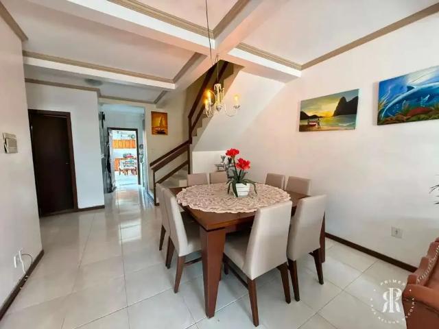 Casa / Sobrado para Venda em Imbé/RS Centro 4 Quartos