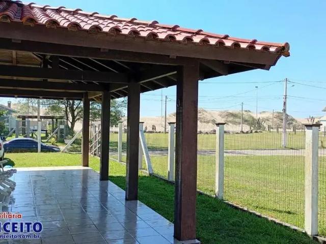 Casa / Sobrado para Venda em Imbé/RS Centro 6 Quartos