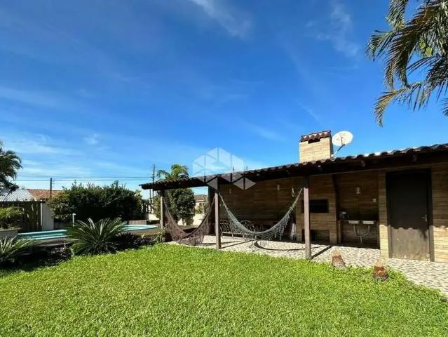 Casa / Sobrado para Venda em Imbé/RS Centro 8 Quartos