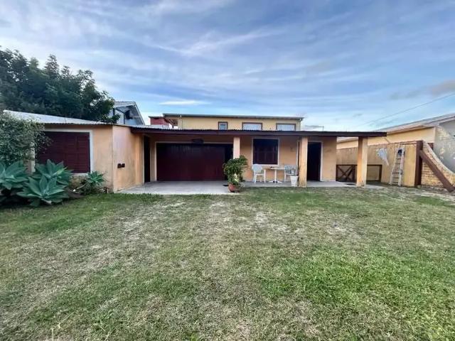 Casa / Sobrado para Venda em Imbé/RS Balneário Harmonia 4 Quartos
