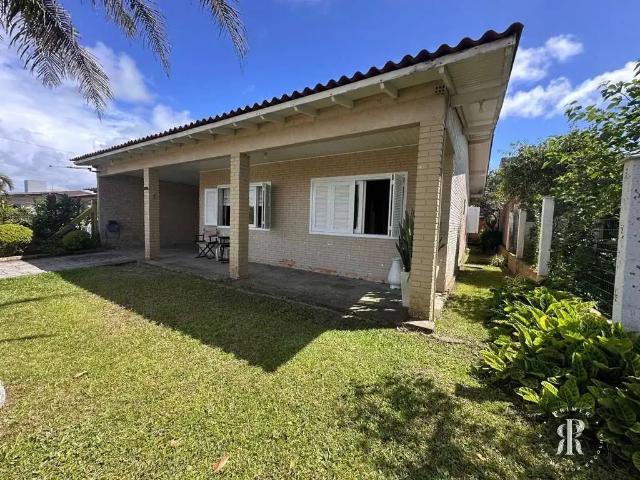Casa / Sobrado para Venda em Imbé/RS Mariluz Distrito 2 Quartos