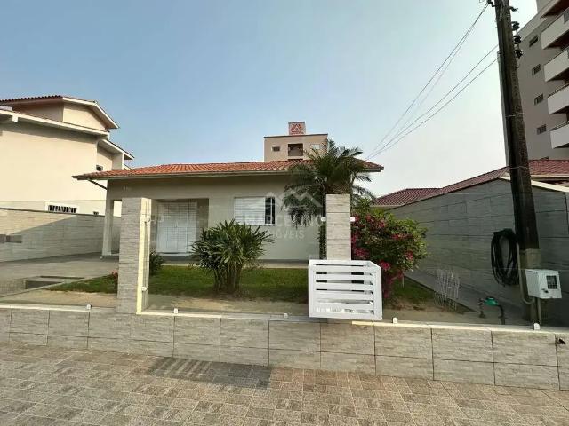 Casa / Sobrado para Venda em Imbituba/SC Centro 3 Quartos