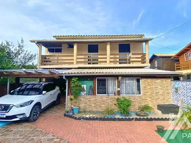 Casa / Sobrado para Venda em Imbituba/SC Sambaqui 4 Quartos