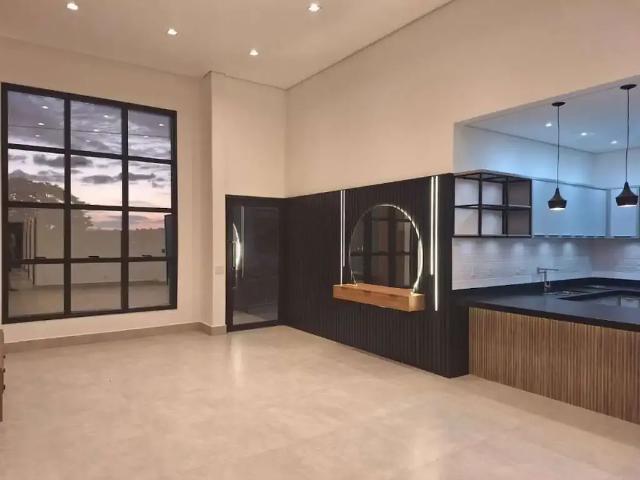 Casa / Sobrado para Venda em Indaiatuba/SP Caldeira 3 Quartos