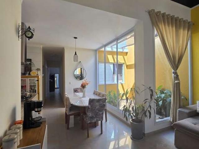 Casa / Sobrado para Venda em Indaiatuba/SP Jardim Europa II 4 Quartos