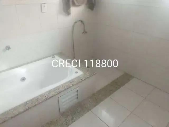 Casa / Sobrado para Venda em Indaiatuba/SP Jardim Sevilha 4 Quartos