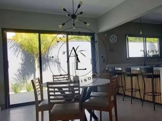 Casa / Sobrado para Venda em Indaiatuba/SP Parque São Lourenço 3 Quartos