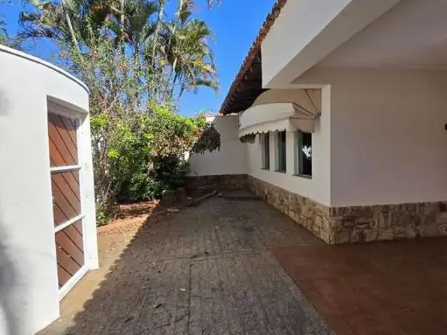 Casa / Sobrado para Venda em Indaiatuba/SP Vila Suíça 4 Quartos