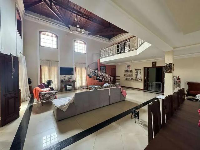 Casa / Sobrado para Venda em Indaiatuba/SP Vila Suíça 4 Quartos
